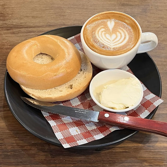 🇦🇺 スペシャルティコーヒーと多彩なベーグルを楽しめるカフェ