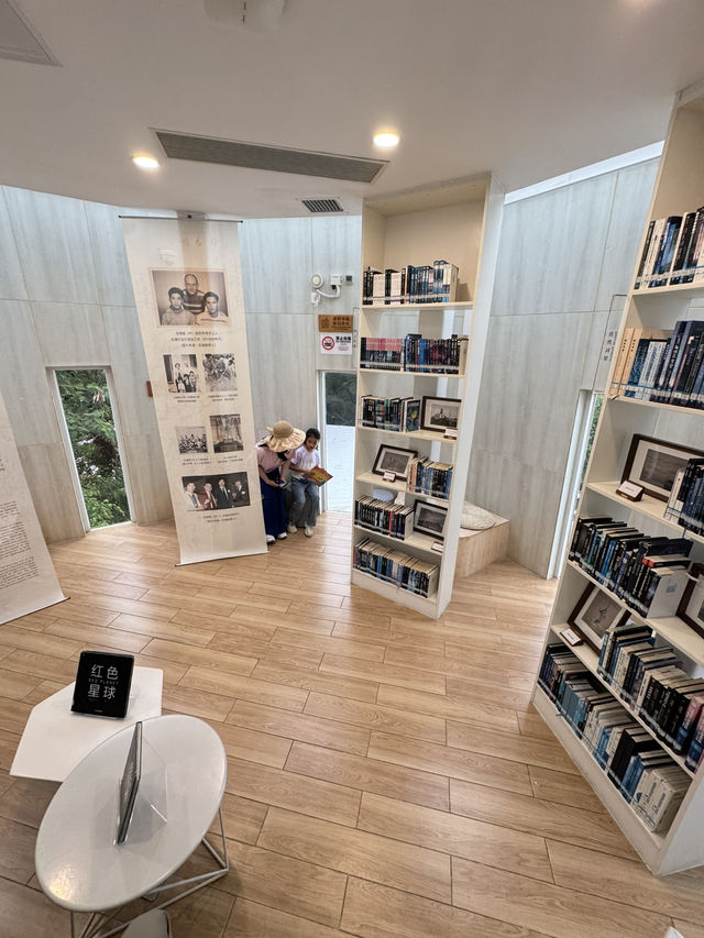 【深圳】 燈塔圖書館：全深圳最靠海的白色圖書館