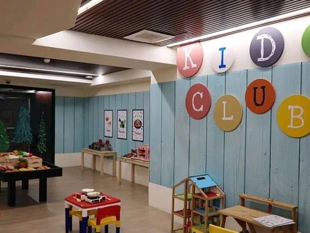 花蓮藍天麗池酒店 東大門夜市飯店 花蓮親子飯店推薦  附兒童遊戲室 飯店早餐有周家蒸餃吃到飽