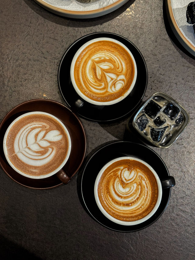 Giant Croissant & Chill Vibes at BlackBixon Café