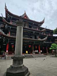 Spring Strolling Through Wenshu Monastery