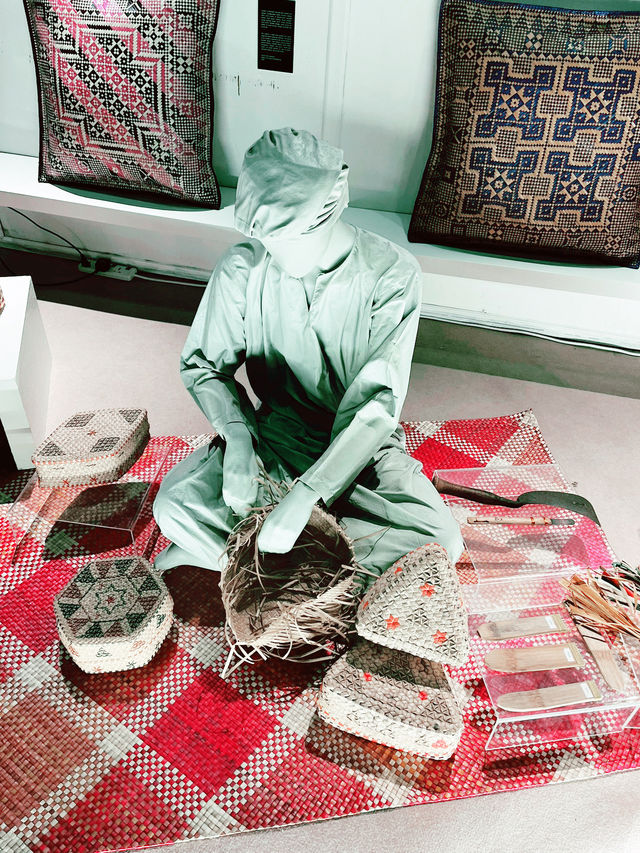 “Craft Museum KL is Free: Must-visit”