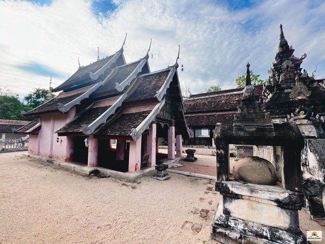 วัดไหล่หินหลวง