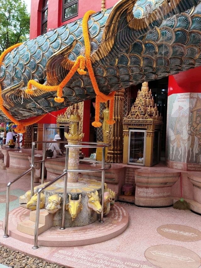 Grand Dragon Temple 