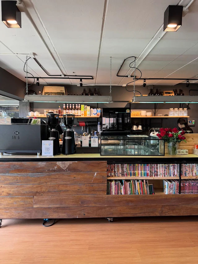 🥐Ombra Caffe Nimman – คาเฟ่สไตล์ยุโรปกลางนิมมมาน