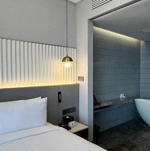 Mondrian Seoul Itaewon – 設計感泳池場地