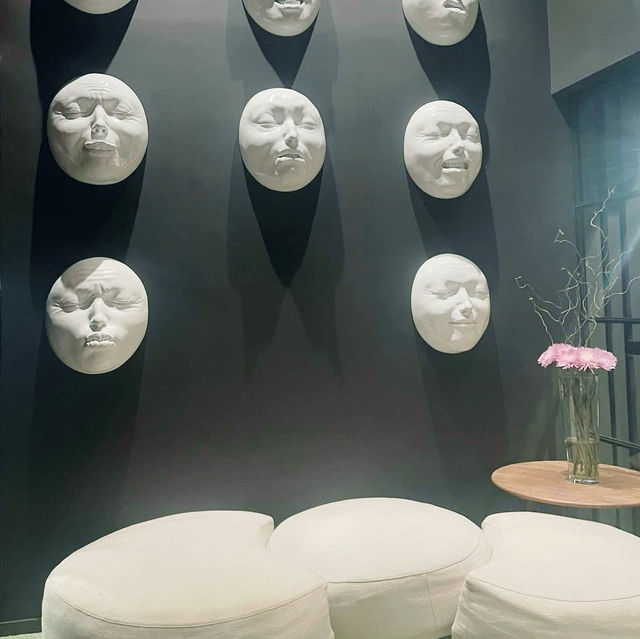 Chic Meets Charm: A Stylish Stay at Hotel Ohla Barcelona 🇪🇸