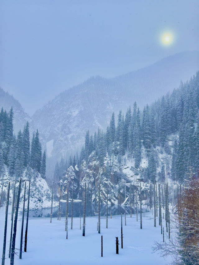 Frozen Dreams: A Winter Escape to Lake Kaindy
