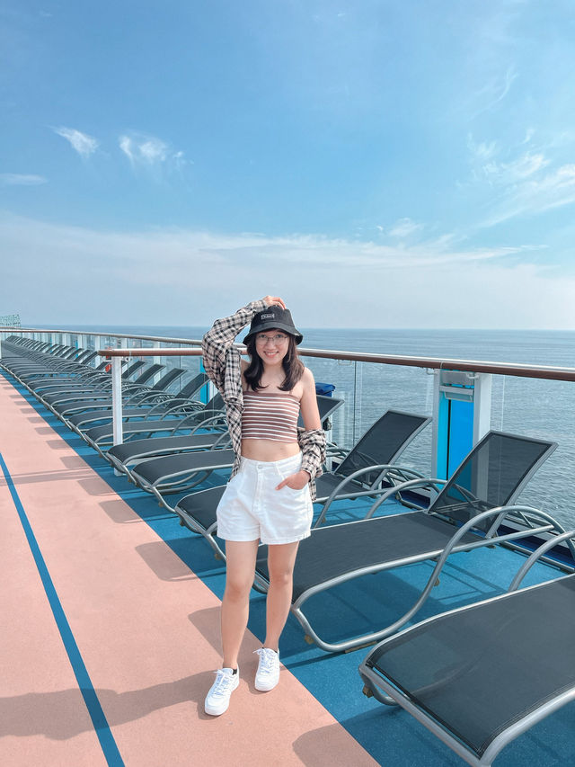 Cruising & Gaming : My Royal Caribbean Adventure!