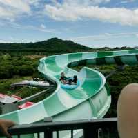  🌊 亞洲頂級水上樂園！羅摩衍那刺激玩水＋絕美自然風景 🏄‍♂️