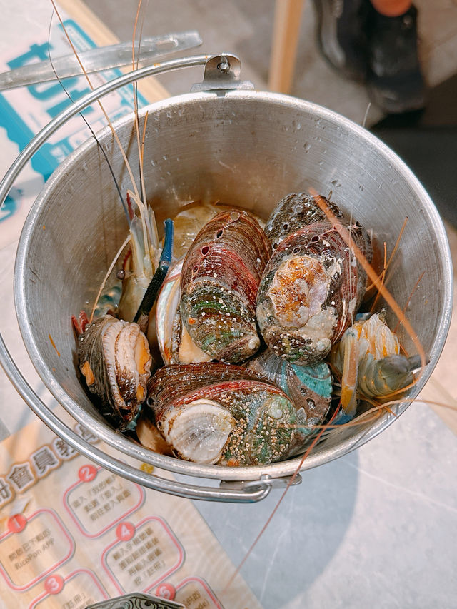 現撈新鮮海鮮