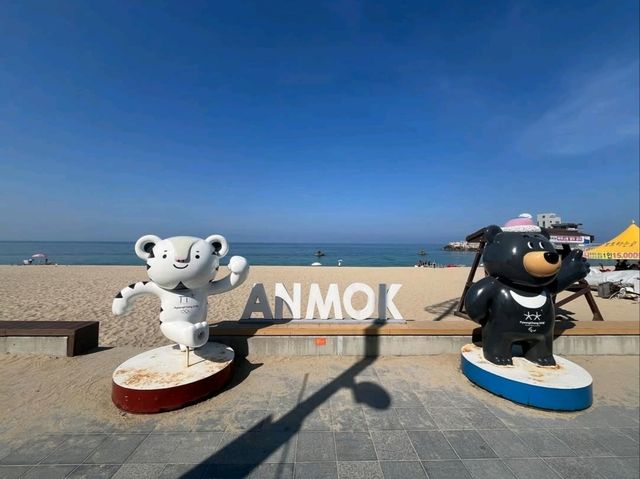 Temple Vibes & Beach Breezes at Gangmun’s Anmok Beach