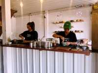 PUNG craft.TEA space Trang