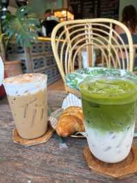 Paupau Cafe: Island Vibes & Good Eats