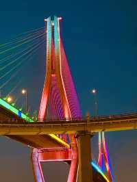 Busan Harbor Bridge: An Iconic Landmark Offering Dazzling Vistas