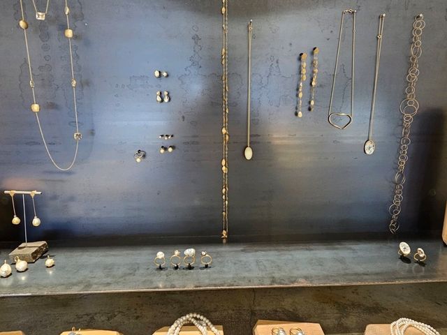 🛍 Two of My Favorite Shops to Visit in Bukchon
