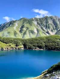 เดินป่าบนยอดเขาทาเตยามะ (Mount Tate)
