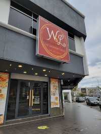 W&L Restaurant Cafe Melaka, A Sarawakian Culinary Gem with Heart
