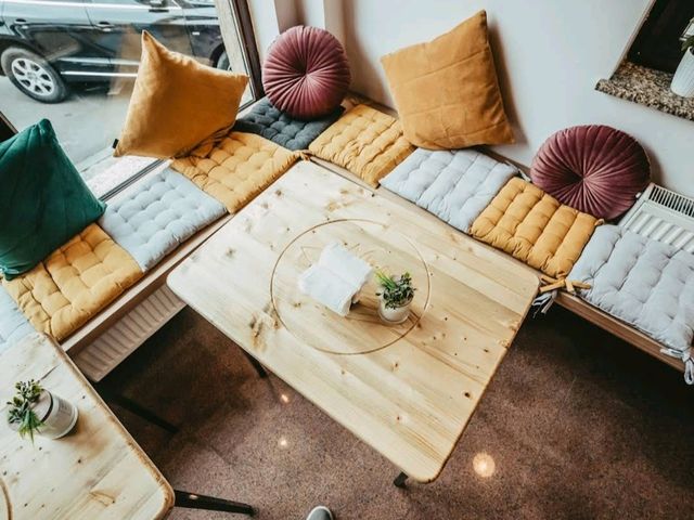 수체아바의 감각적인 여행: Palo Santo Shop Bar & Coffee Hub