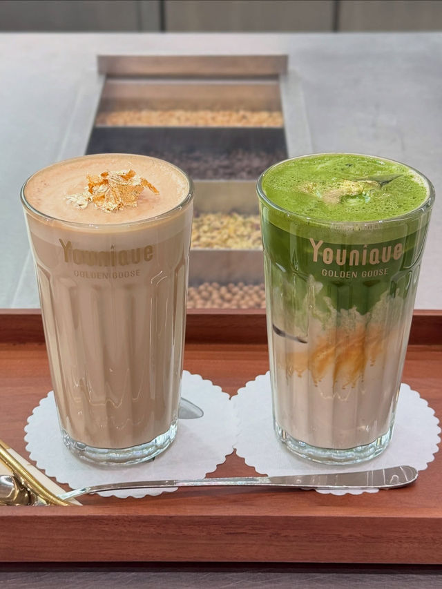 Younique Cafe