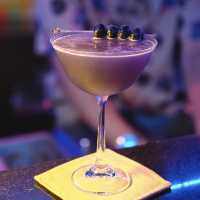 NO NAME? Coffee and Cocktails ชิค ชิลล์ริมหาด
