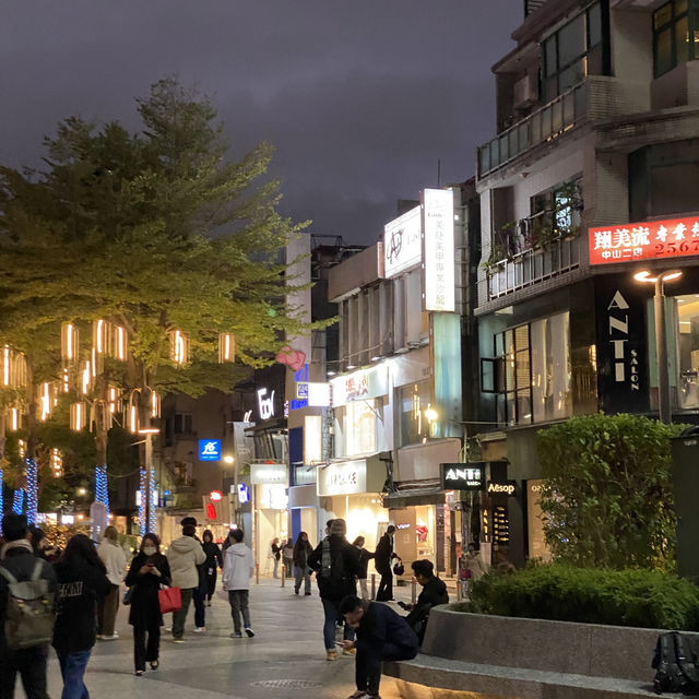 🧋 SOMA – ชานมดีไซน์เก๋ใจกลาง Zhongshan ไทเป