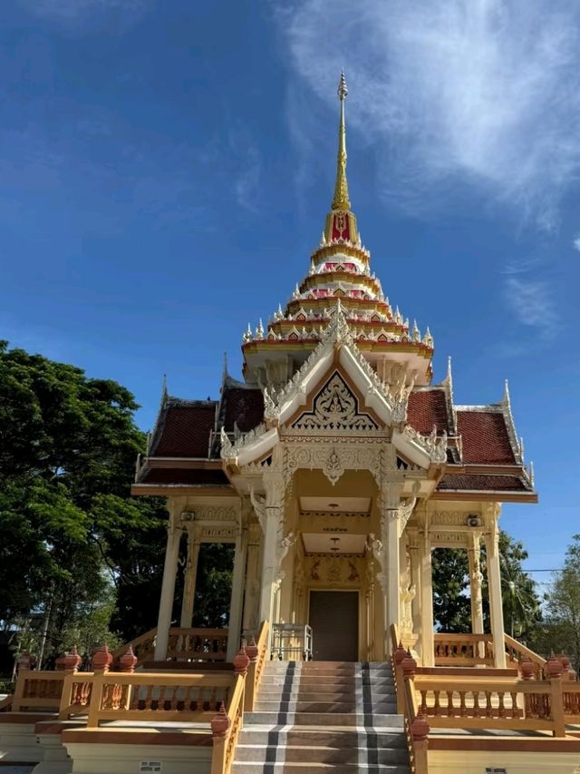 🌴 Explore Phuket on a Budget! 💸🇹🇭