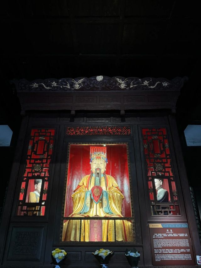Echoes of a Hero: Exploring Chengdu’s Wuhou Temple