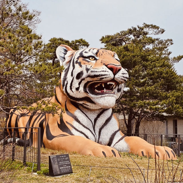 🦒🐘 Wild Adventures Await: Solo Trip to Seoul Grand Park Zoo! 🌿📸