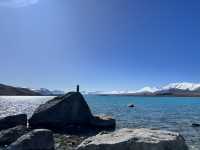 紐西蘭旅遊—🌊 Lake Tekapo Scenic｜藍色湖畔的無邊詩意