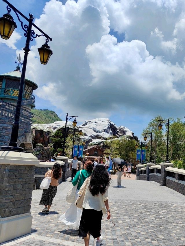 ตะลุยดินแดน Frozen❄️ ตะลุยดินแดน Frozen❄️