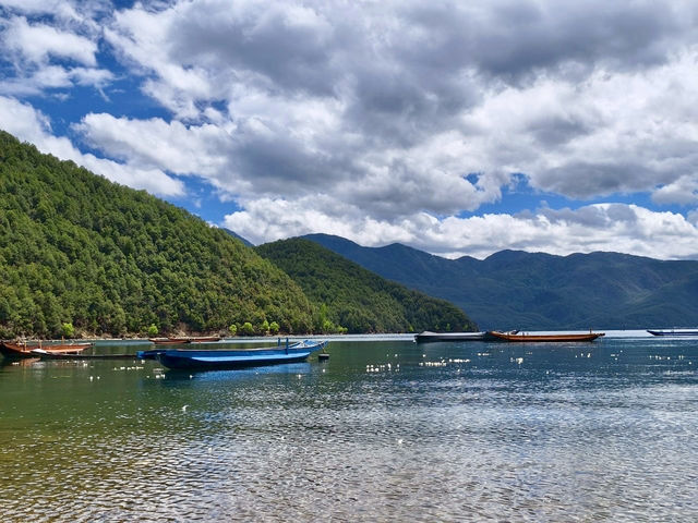 瀘沽湖的風景，像一首寫不完的情詩｜女神灣 