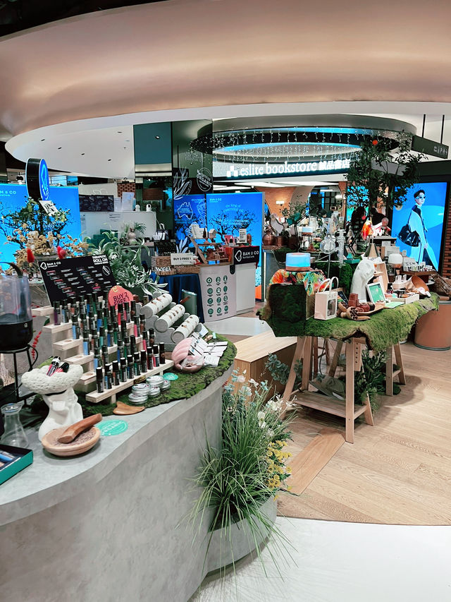 Meet @ Eslite: Trendy Hangout for Style, Bites & Insta Moments 