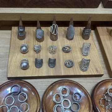 チェンマイ🇹🇭質の高いシルバーアクセサリー | Trip.com チェンマイ