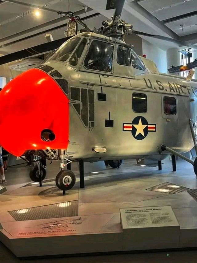 🔬 Deutsches Museum – The World’s Largest Science & Technology Museum 🔬