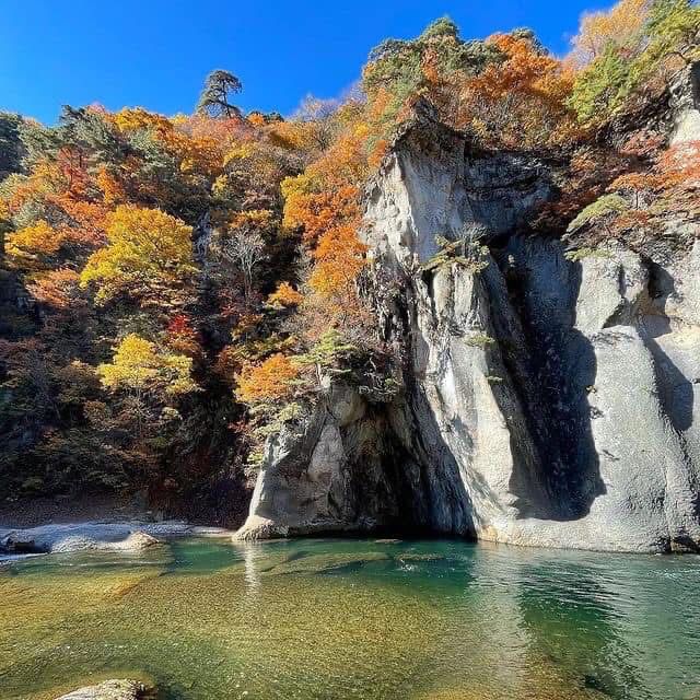 🌊 Fukiware Falls – One of Japan’s Top 100 Waterfalls 🌊