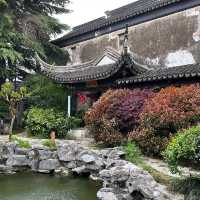 中式建築下的秋日人文