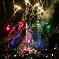 พลุฉลอง 20 ปี Hong Kong Disneyland  คือพีคมาก