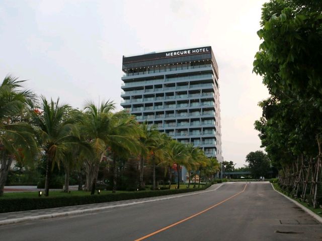 Mercure Rayong Lomtalay Villas & Resort