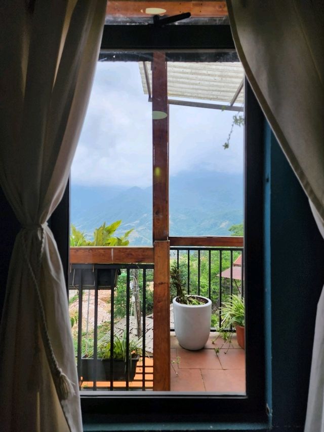 Chillin’ at Gao House & Coffee: Your Cozy Stay in Sapa 🌿✨ Chillin’ at Gao House & Coffee: Your Cozy Stay in Sapa 🌿✨