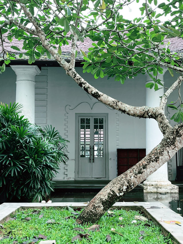 Old Courthouse Kuching – A Historical Landmark Must-Visit Old Courthouse Kuching – A Historical Landmark Must-Visit