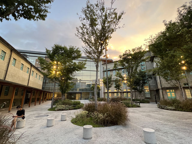 藝術與咖啡交織的午後：嘉義市立美術館