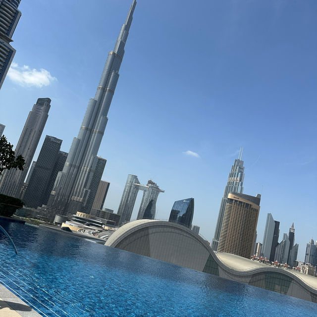 Infinity pool with Burj Khalifa view ❤️😍🗺️