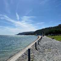 《葡萄牙旅行🇵🇹》沿着海邊散步，遠望大西洋