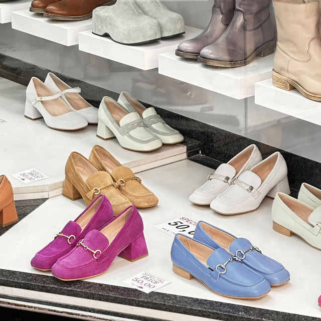 Walking tours made easier with these footwear!