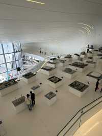 An architectural wonder: the Heydar Aliyev Center in Baku
