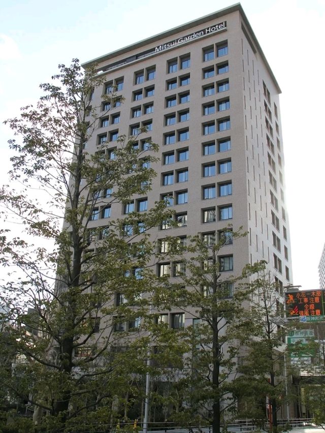 “Riverside Retreat & Onsen Oasis in Central Osaka”