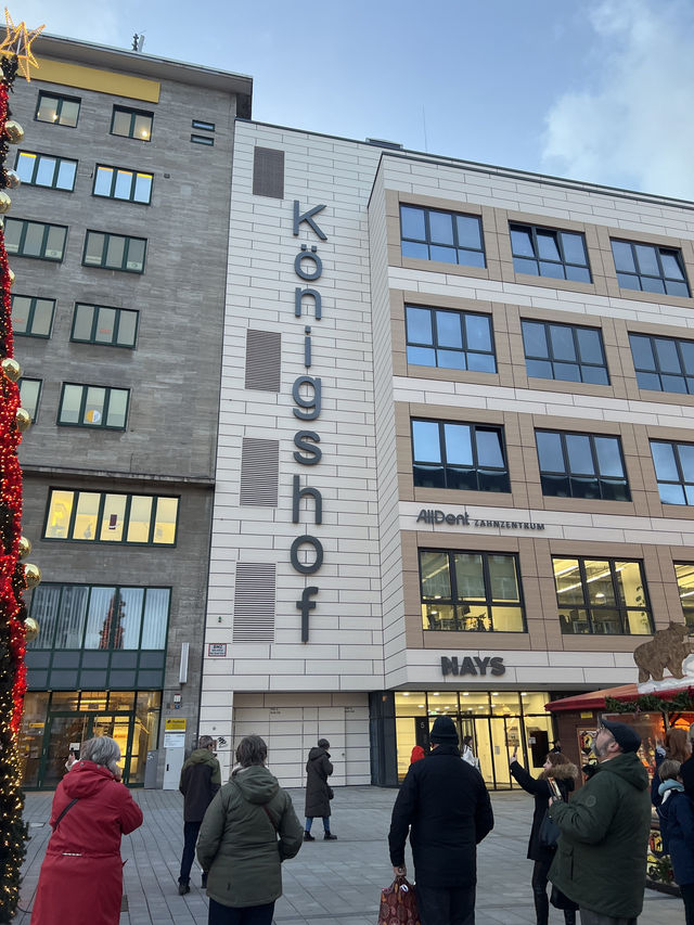 🎄✨ Essen, Germany — Where Christmas Shines Brighter Than Ever 🌟🏙️ 