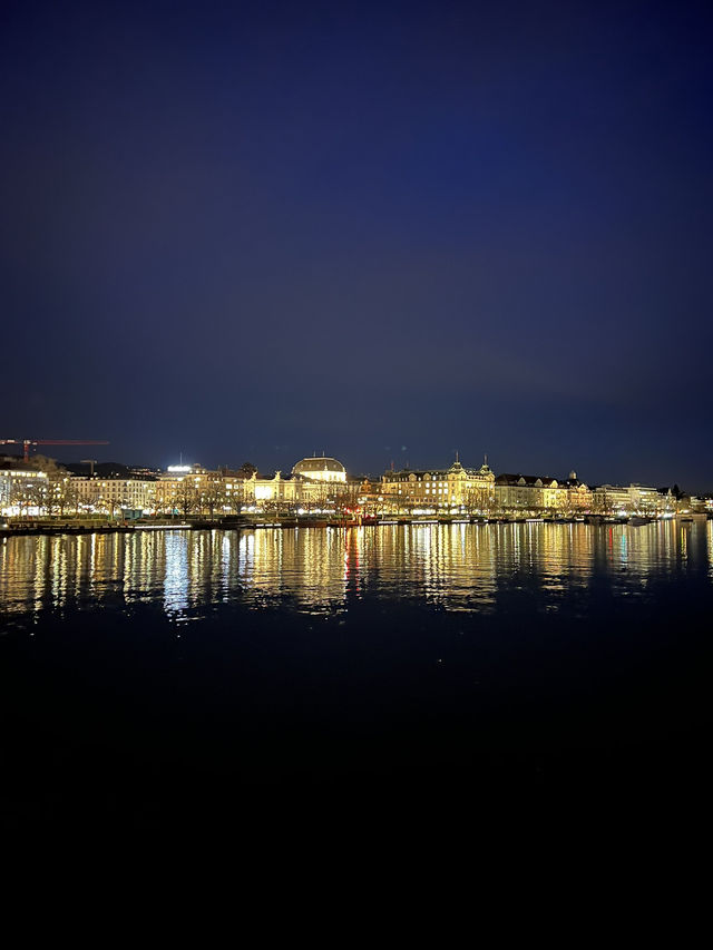 Chill, Lights & Lakeside Magic – An Afternoon-to-Night Walk at Lake Zürich 🌙🌫️  