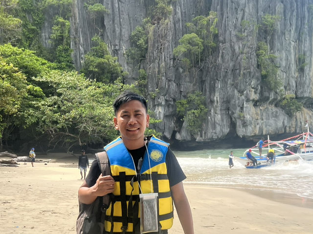 Into the Earth’s Heart: Puerto Princesa Underground River Adventure! 🌍✨   Into the Earth’s Heart: Puerto Princesa Underground River Adventure! 🌍✨